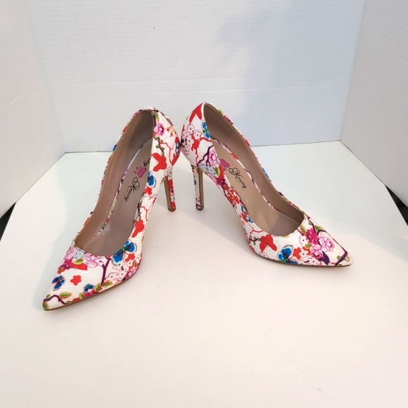 Penny Loves Kenny Floral Heels Size 9W - Picture 3 of 9